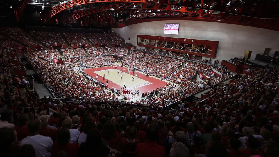 Volleyball game at Bob Devaney Center